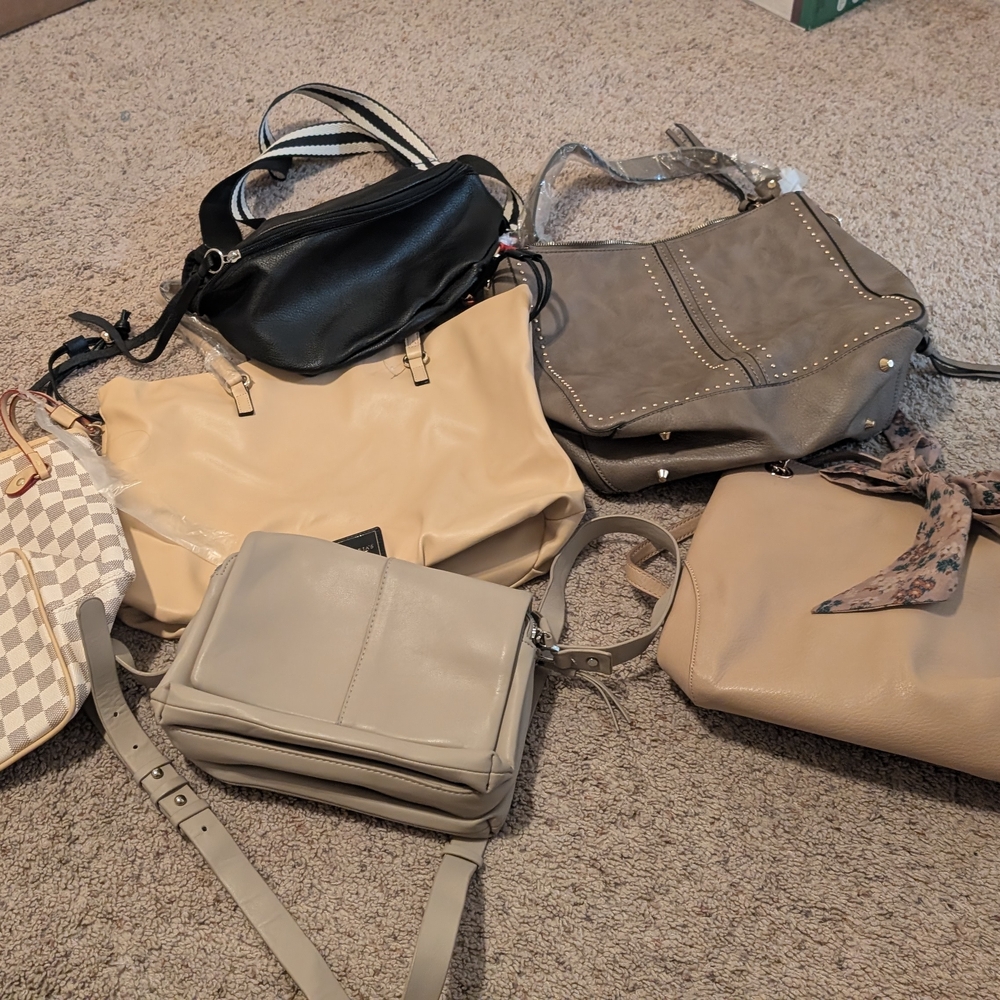 Elegant Beige Women's Handbag